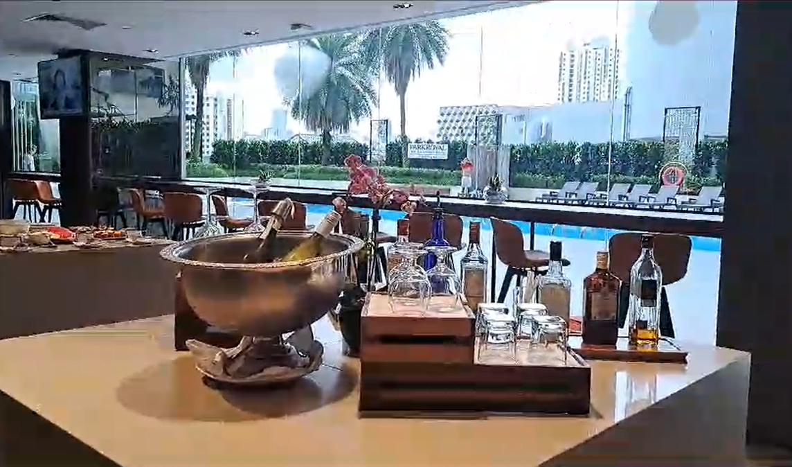 Space for Rooftop Bar @ Hotel