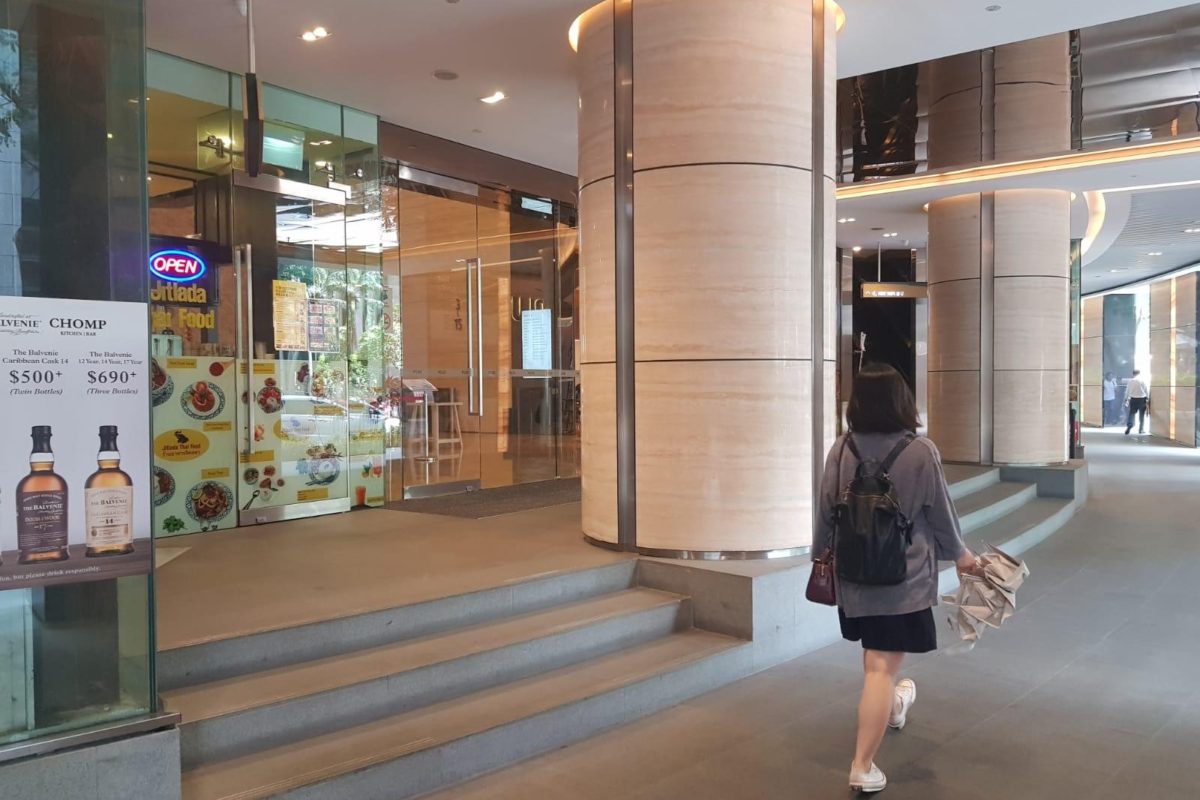 Prime F&B Corner Space at Raffles Place